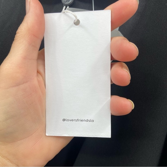 Lovers and Friends Black Oversized V-Neck Sleeveless Blouse Size Medium - Picture 4 of 11